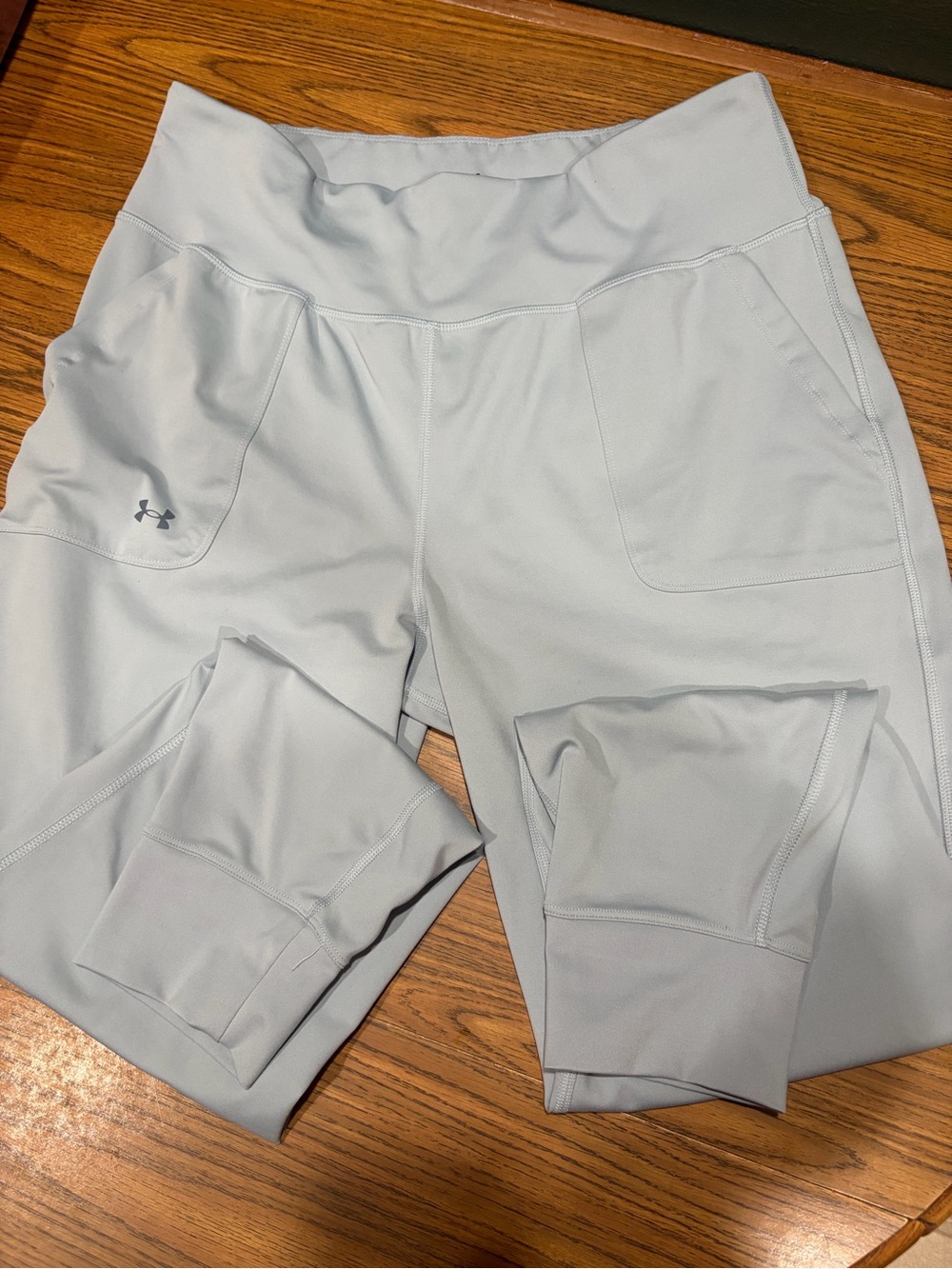 Under Armour Women’s Light Gray Athletic Shorts with Pockets